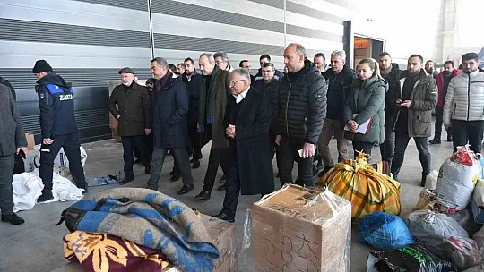 Büyükkılıç, OSB'de Yardım Toplama Merkezi'ni ziyaret etti