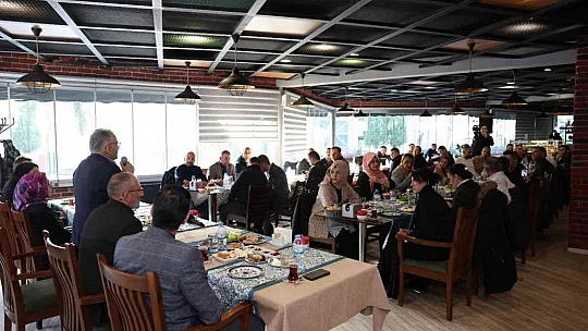 Büyükkılıç, Öz Sağlık İş Sendikası Üyeleri İle Buluştu