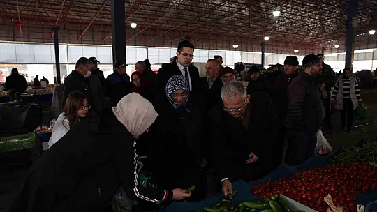 Büyükkılıç'tan pazar sohbeti...