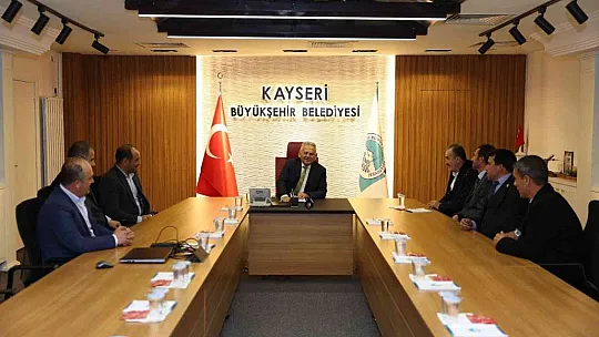 Başkan Büyükkılıç, STK temsilcileri ve muhtarları makamında kabul etti