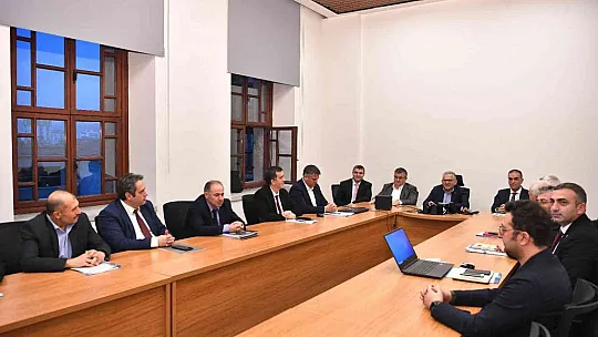 9 Saatlik toplantıda neler konuşuldu?