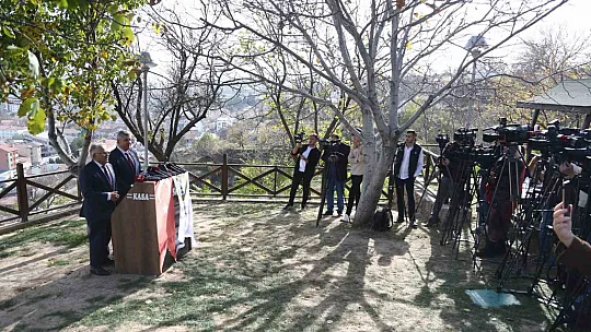 Başkan Büyükkılıç'tan cam terasta 'birlik ve beraberlik' mesajı