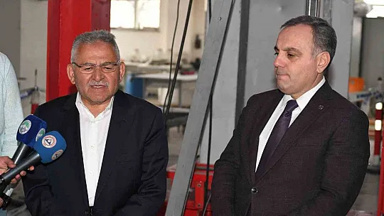 Deprem Araştırma Laboratuvarı'na ziyaret