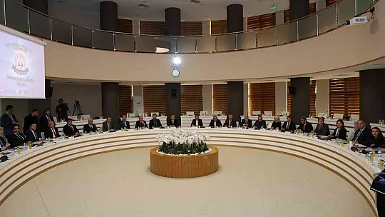 Başkan Büyükkılıç'tan gençlik vurgusu
