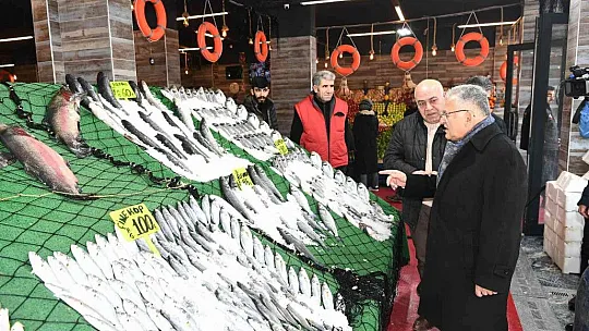 Büyükkılıç, o mahallelerde esnaf ziyareti yaptı