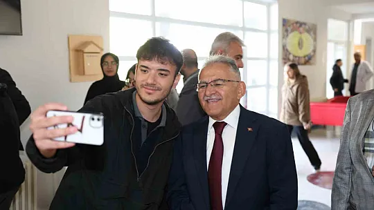 Başkan Büyükkılıç öğrencilerle buluştu