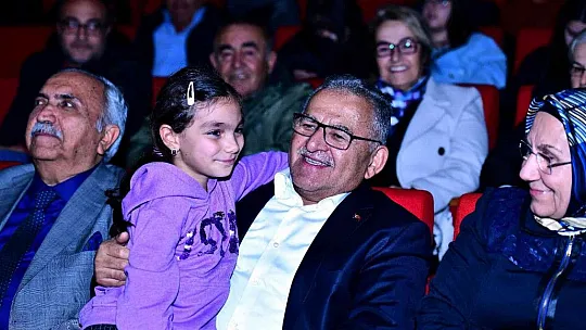 Başkan Büyükkılıç'tan öğretmenlere: 'Bizim her şeyimizsiniz, iyi ki varsınız'