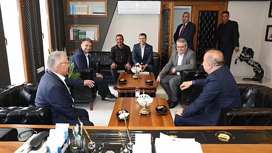 Memduh Başkan'dan Menduh Başkan'a ziyaret...