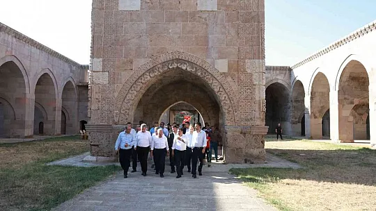 Başkan Büyükkılıç'tan turizm mesajı!