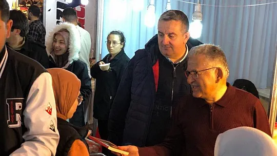 Başkan Büyükkılıç'tan Yöresel Ürünler Fuarı ziyareti