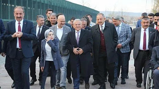 Özhaseki'den 'veda' konuşması: Başarılı ile çıkmalarını canı gönülden temenni ediyorum!