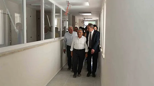 Tomarza'da esnafla buluştu