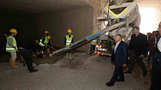 Başkan Büyükkılıç müzede incelemelerde bulundu