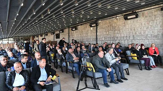 Develi'de 77 muhtar buluşması!