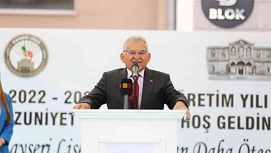 Lisede buluştular...