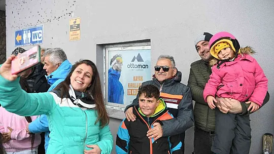 Büyükkılıç, Turistlerle Erciyes'te Buluştu
