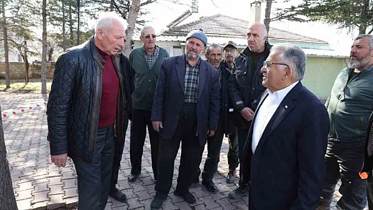 Büyükkılıç Yurtlarda Kalan Depremzedeleri Ziyaret Etti