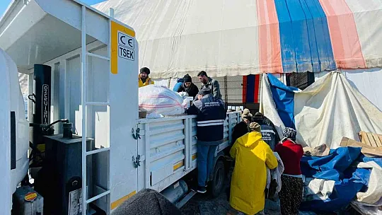 Çolakbayrakdar: 104 personelimiz ve 41 aracımızla deprem bölgesindeyiz