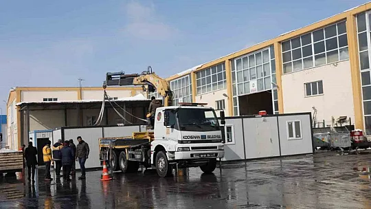 Çolakbayrakdar: 3'üncü mobil mutfağımız deprem bölgesine yola çıktı