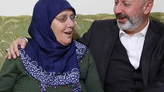 Çolakbayrakdar'dan, Anneler Günü mesajı