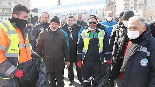 Çolakbayrakdar: Bu günleri hep birlikte atlatacağız