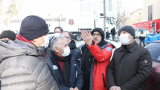 Çolakbayrakdar: Bu günleri hep birlikte atlatacağız