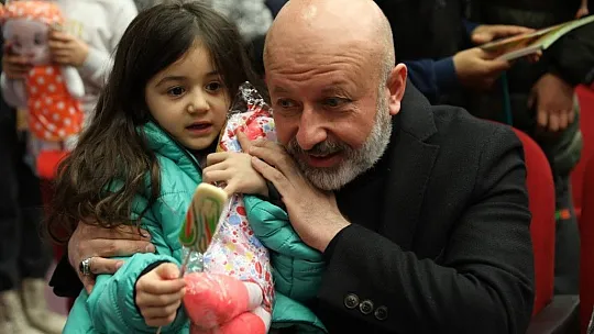Başkan Çolakbayrakdar 'Bu zor günleri, her birlikte el ele gönül gönüle aşacağız'
