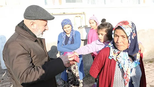 Başkan Çolakbayrakdar 'Bu zor günleri, her birlikte el ele gönül gönüle aşacağız'