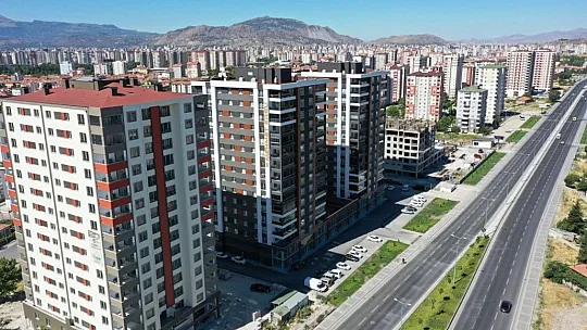 Çolakbayrakdar: Dönüşümle 2 bin 185 aile kışı sıcacık evlerinde geçiriyor