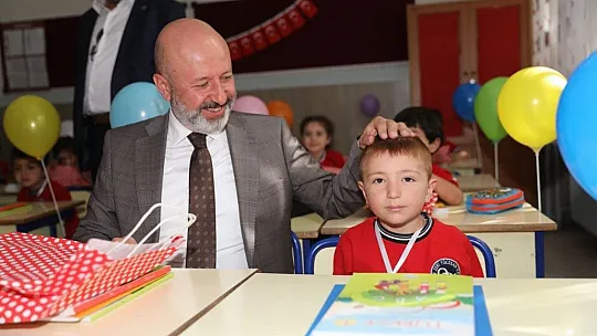 Başkan Çolakbayrakdar 'Eğitim için tüm imkanlarımızı seferber ediyoruz'