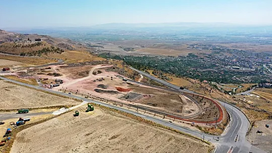 Çolakbayrakdar, 'Kayseri'ye yeni bir millet bahçesi kazandırıyoruz'