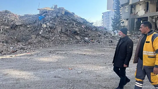 Çolakbayrakdar: Her şartta depremzede kardeşlerimizin yanındayız