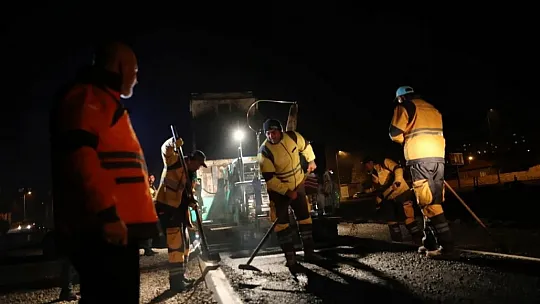 'Kayseri için gece, gündüz azimle çalışıyoruz'