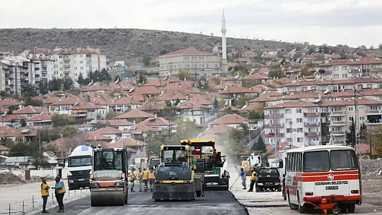 'Kayseri için gece, gündüz azimle çalışıyoruz'