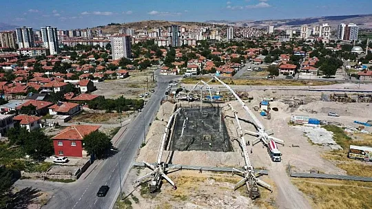Çolakbayrakdar: Kentsel dönüşümle ayrıcalıklı yaşam sunuyoruz
