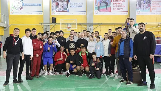 'Şampiyon sporcular yetiştiriyoruz'
