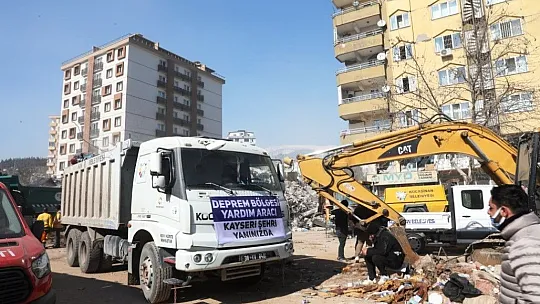 Başkan Çolakbayrakdar: 'Yaraların en hızlı şekilde sarılması için var gücümüzle çalışıyoruz'