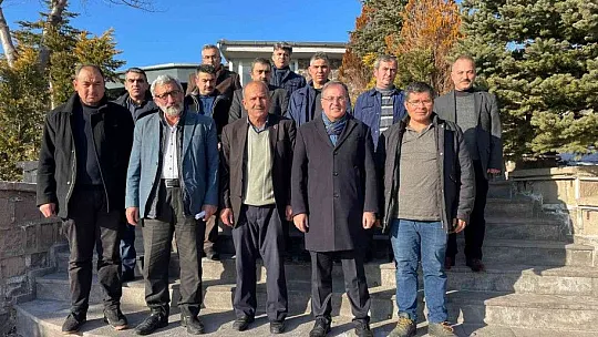 Özdoğan, muhtarlarla bir araya geldi