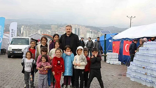 Palancıoğlu, Çadırkent'te depremzedeleri ziyaret etti
