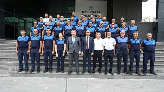 Başkan Palancıoğlu, zabıtalarla bir araya gelerek haftalarını kutladı