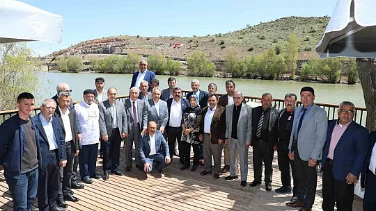 Muhtarlarla bakın nerede buluştu?
