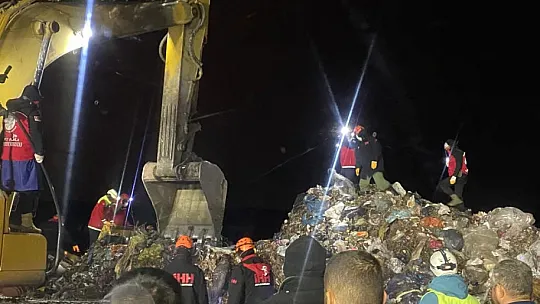 Korkunç olay! Belediye işçisi çöplükte kayboldu