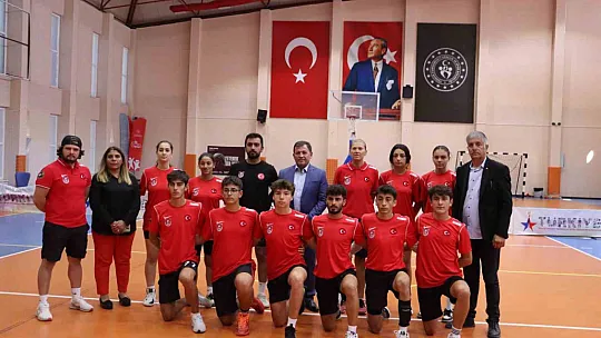 Hedef dünya kupasında şampiyon olmak