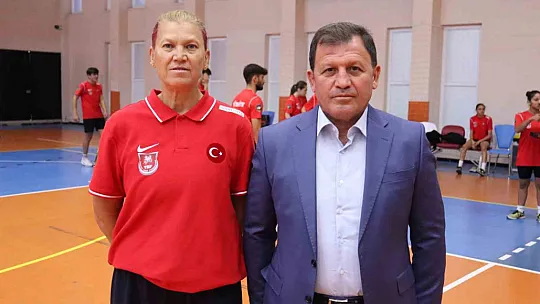 Hedef dünya kupasında şampiyon olmak