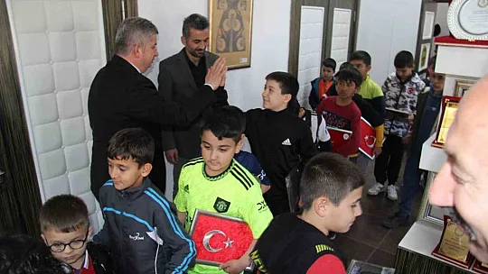 Altun: Bizleri gururlandırdılar...