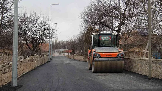 Bünyan'da asfaltlama çalışmaları sürüyor
