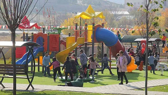 Bünyan'da Şehit Eyüp Girgin Parkı açıldı