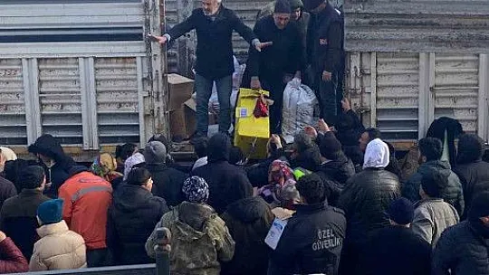 Deprem bölgesine Bünyan'dan yardım akını