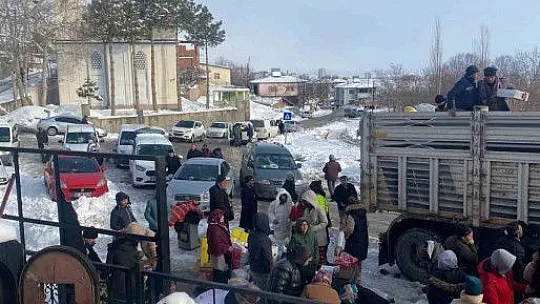 Deprem bölgesine Bünyan'dan yardım akını