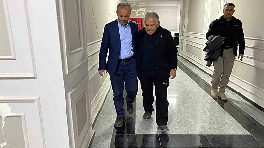 Büyükkılıç, Bakan Karaismailoğlu ile görüştü